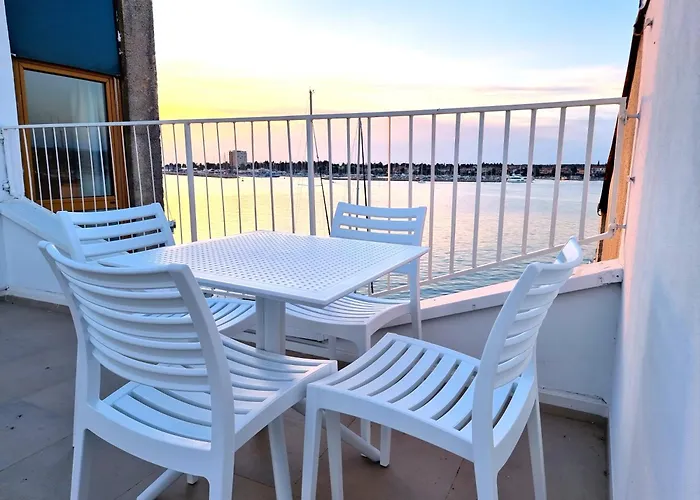 Διαμέρισμα Center Seafront Seaview Old Town 2 *