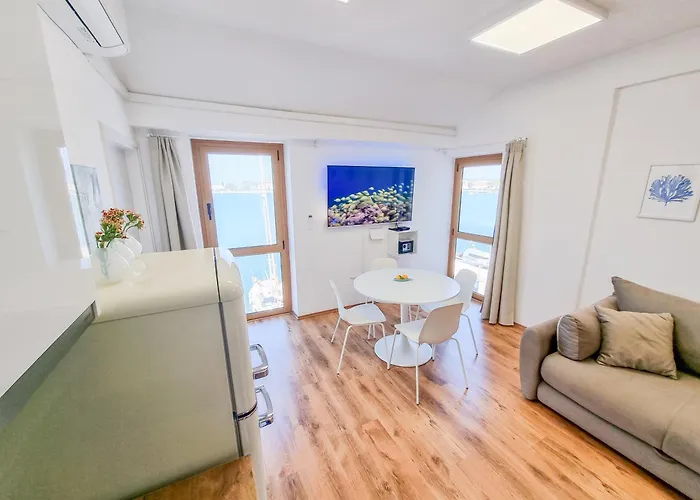 Center Seafront Seaview Old Town 2 Ουμάγκ